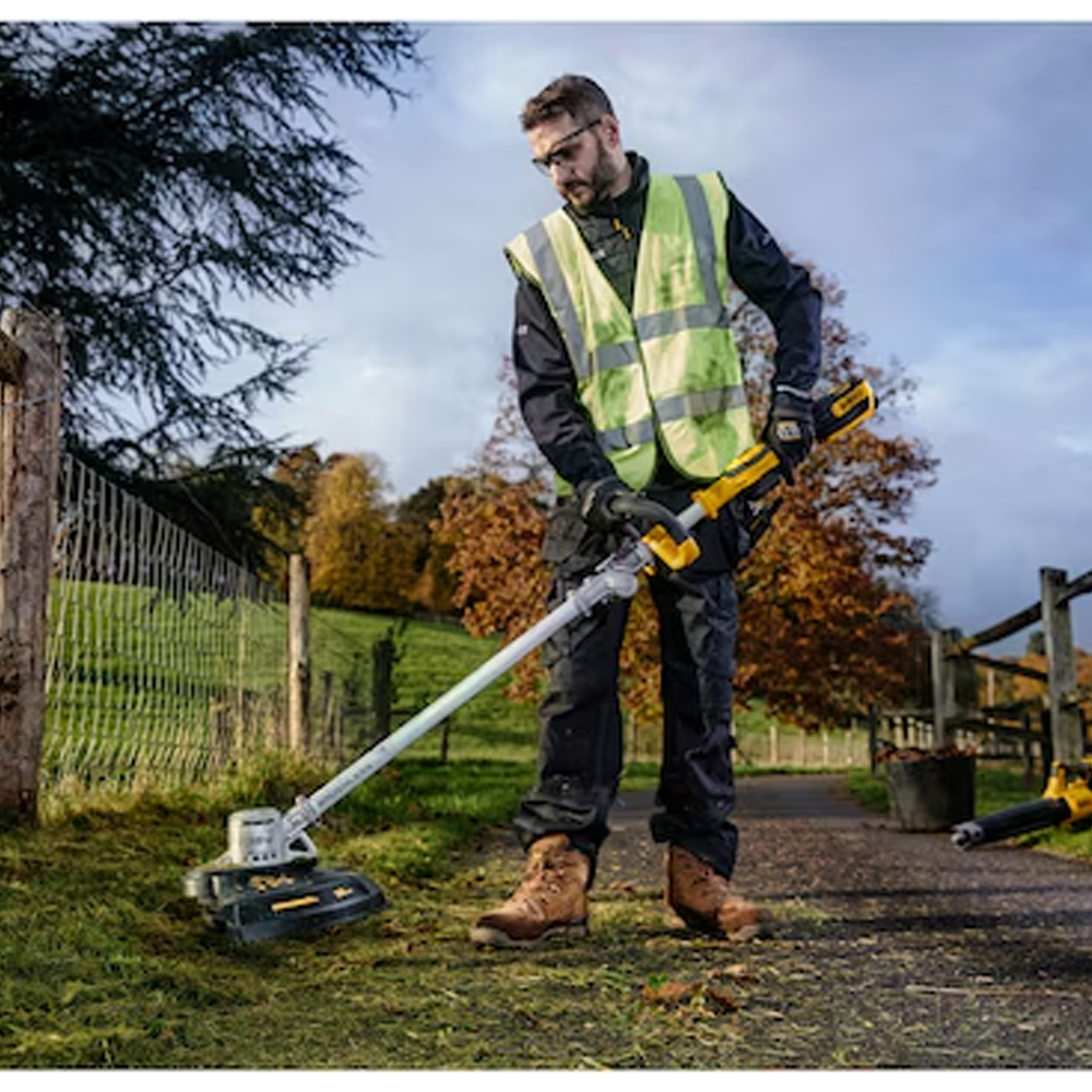 Dewalt DCMST561N Cordless String Trimmer with Folding Shaft 20V (Bare) | Dewalt by KHM Megatools Corp. Dewalt DCMST561N Cordless String Trimmer with Folding Shaft 20V (Bare) | Dewalt by KHM Megatools Corp.