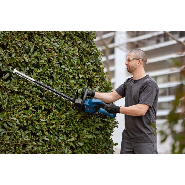 Bosch GHE 18V-60 Cordless Brushless Hedge Trimmer / Cutter 18V (Bare) Secondary image