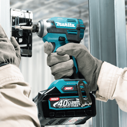 Makita TD003GA201 40V Cordless Impact Driver 210Nm (XGT) [Kit