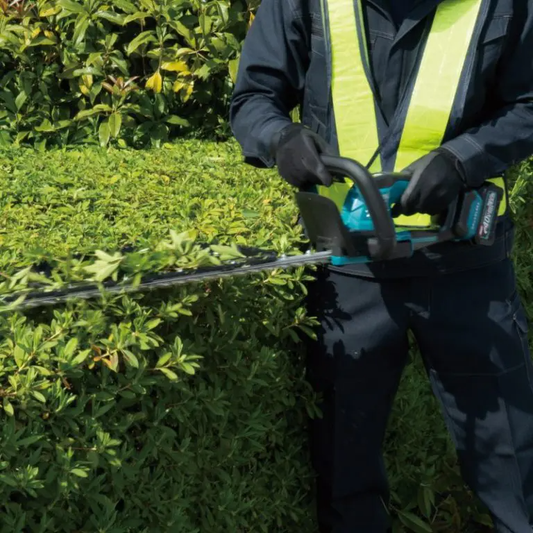 Makita UH021GZ 40V Cordless Brushless Hedge Trimmer 60cm(23-5/8") (XGT) [Bare] | Makita by KHM Megatools Corp.