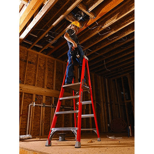 Louisville FP1500 Fiberglass Platform Type Step Ladder / A-Type Ladder (300 lbs)