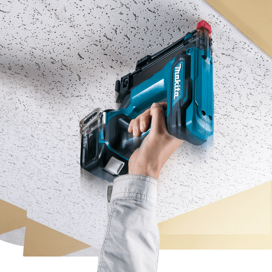 Makita DST421RFE Wire Cordless Stapler 18V LXT Series Kit