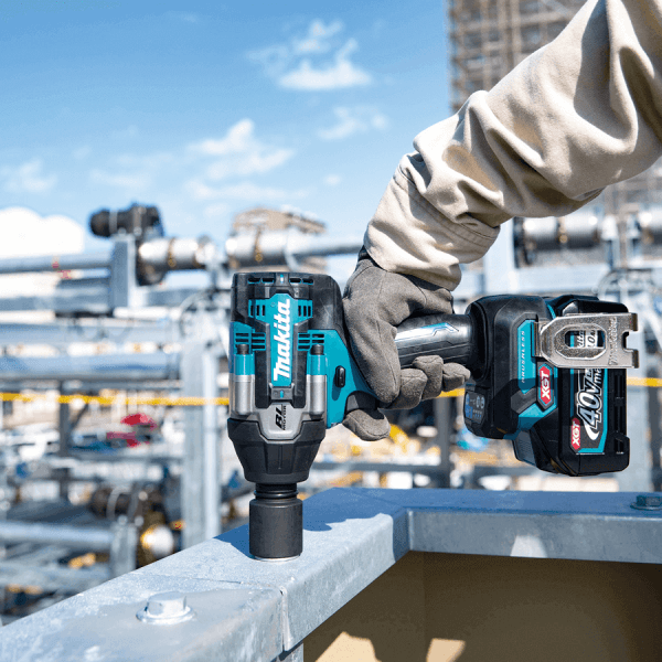 Makita TW008GM201 40V Cordless Impact Wrench 760Nm XGT