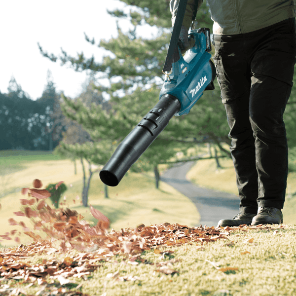 Makita cordless deals leaf blower 18v