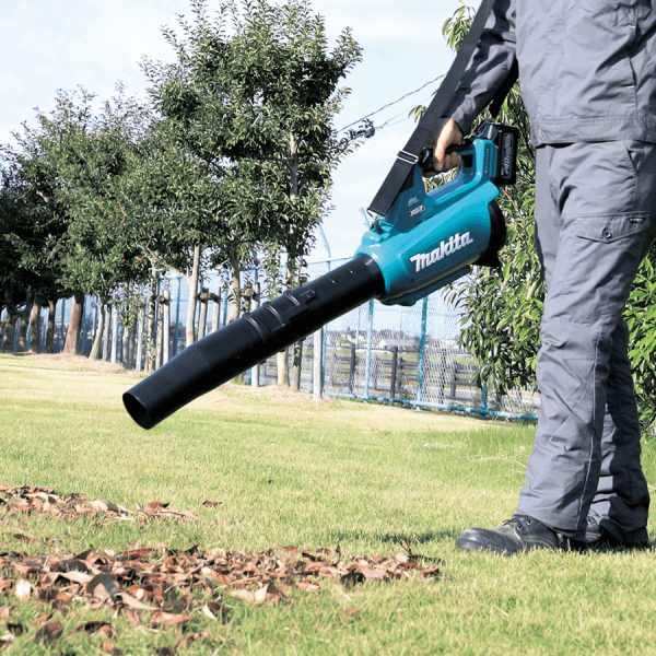 Makita UB001GZ 40V Cordless Leaf Blower 554CFM (XGT) [Bare] | Makita by KHM Megatools Corp.