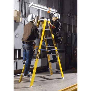 Louisville FM2000 HD Fiberglass Step Ladder Double Side (250lbs)